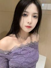 高挑白皙御姐