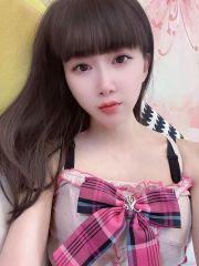 粉粉嫩嫩人妻